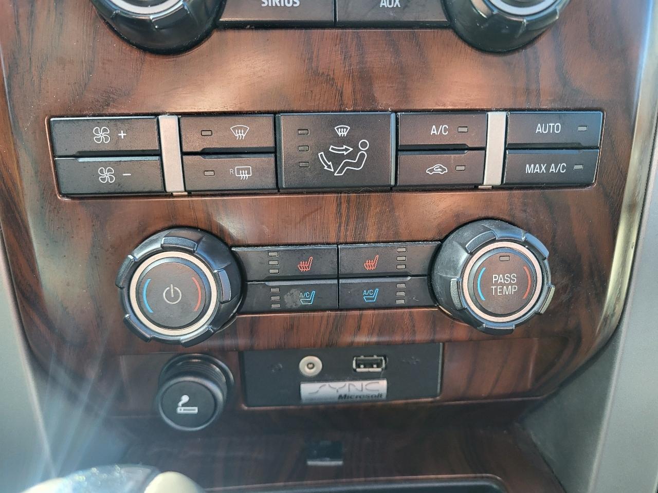 Ford F-150 Lariat SuperCrew 5.5-ft. Bed 4WD 2012