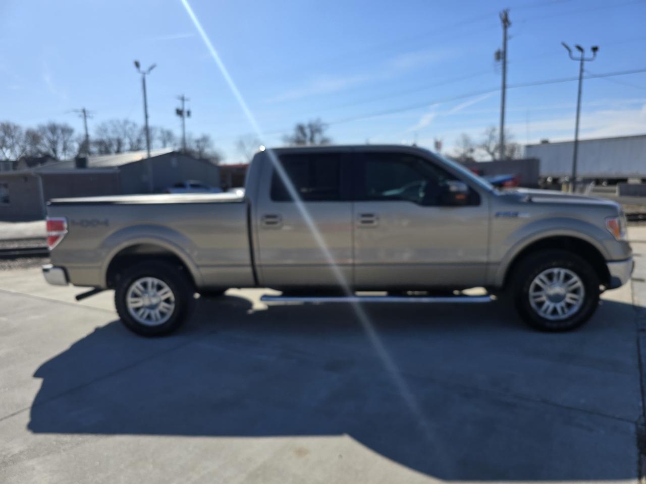 Ford F-150 Lariat SuperCrew 5.5-ft. Bed 4WD 2012