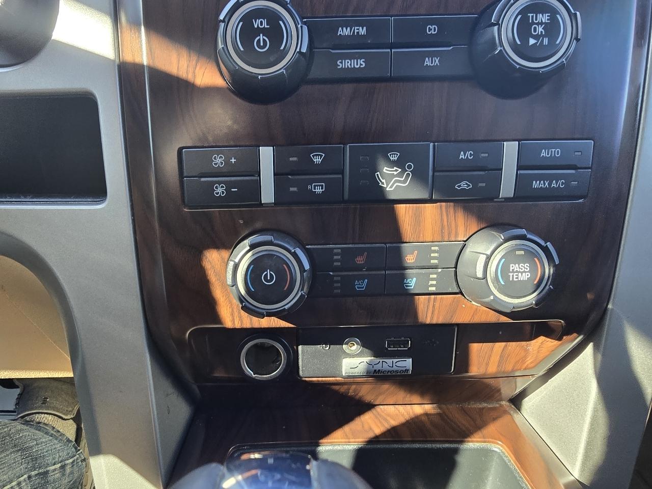 Ford F-150 Lariat SuperCrew 5.5-ft. Bed 4WD 2012