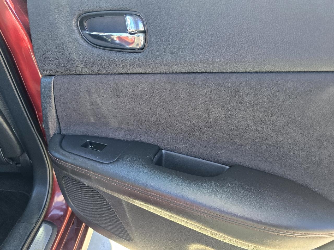 Nissan Maxima S 2012