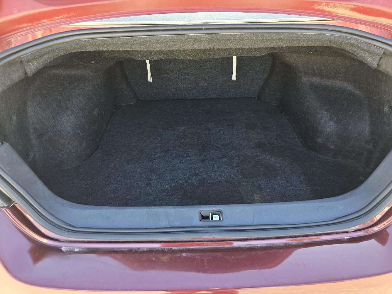 Nissan Maxima S 2012