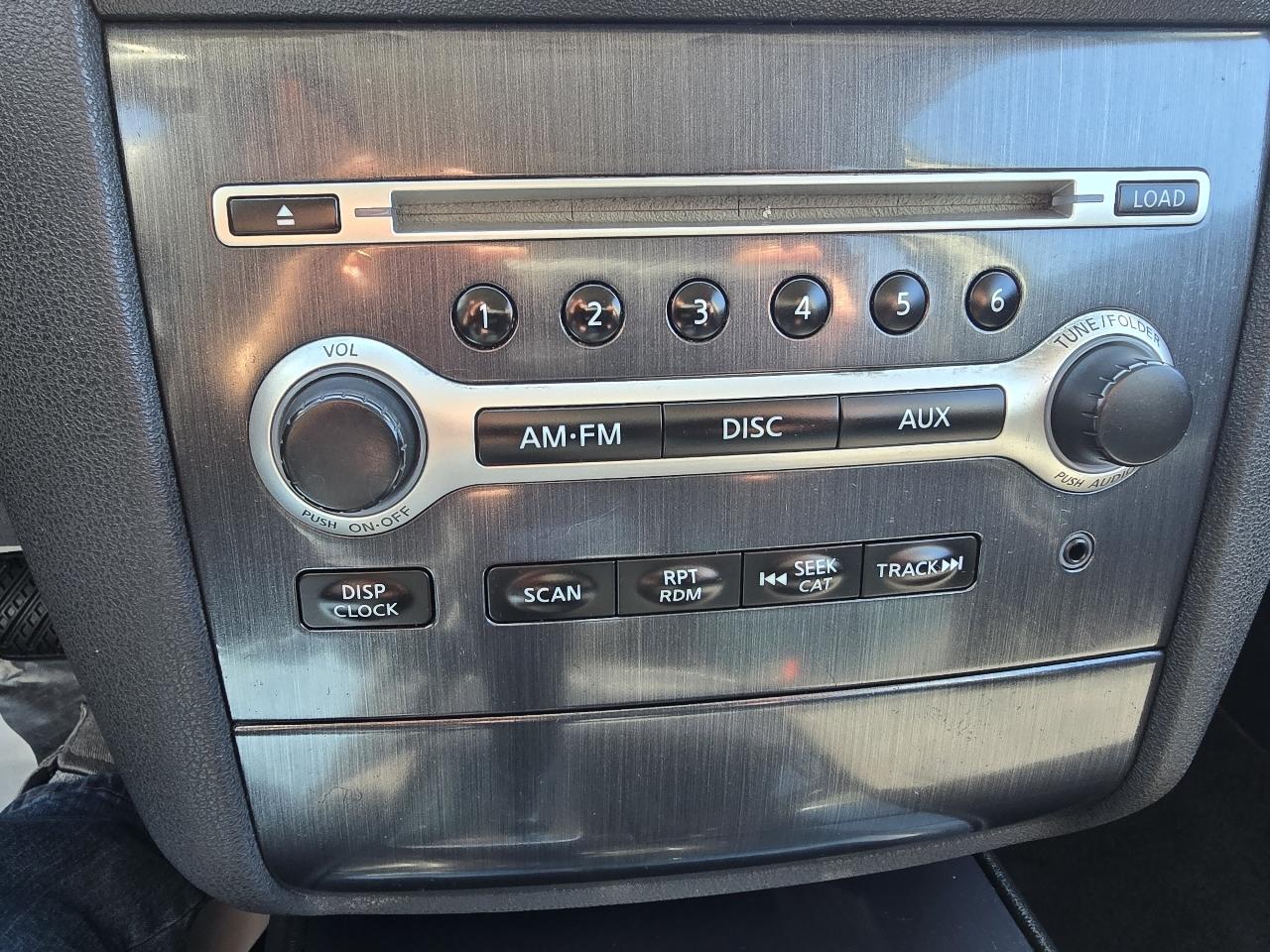 Nissan Maxima S 2012