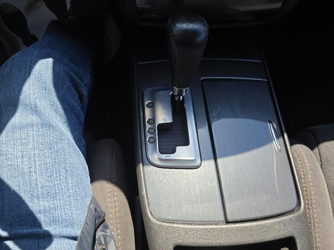 Nissan Maxima S 2012