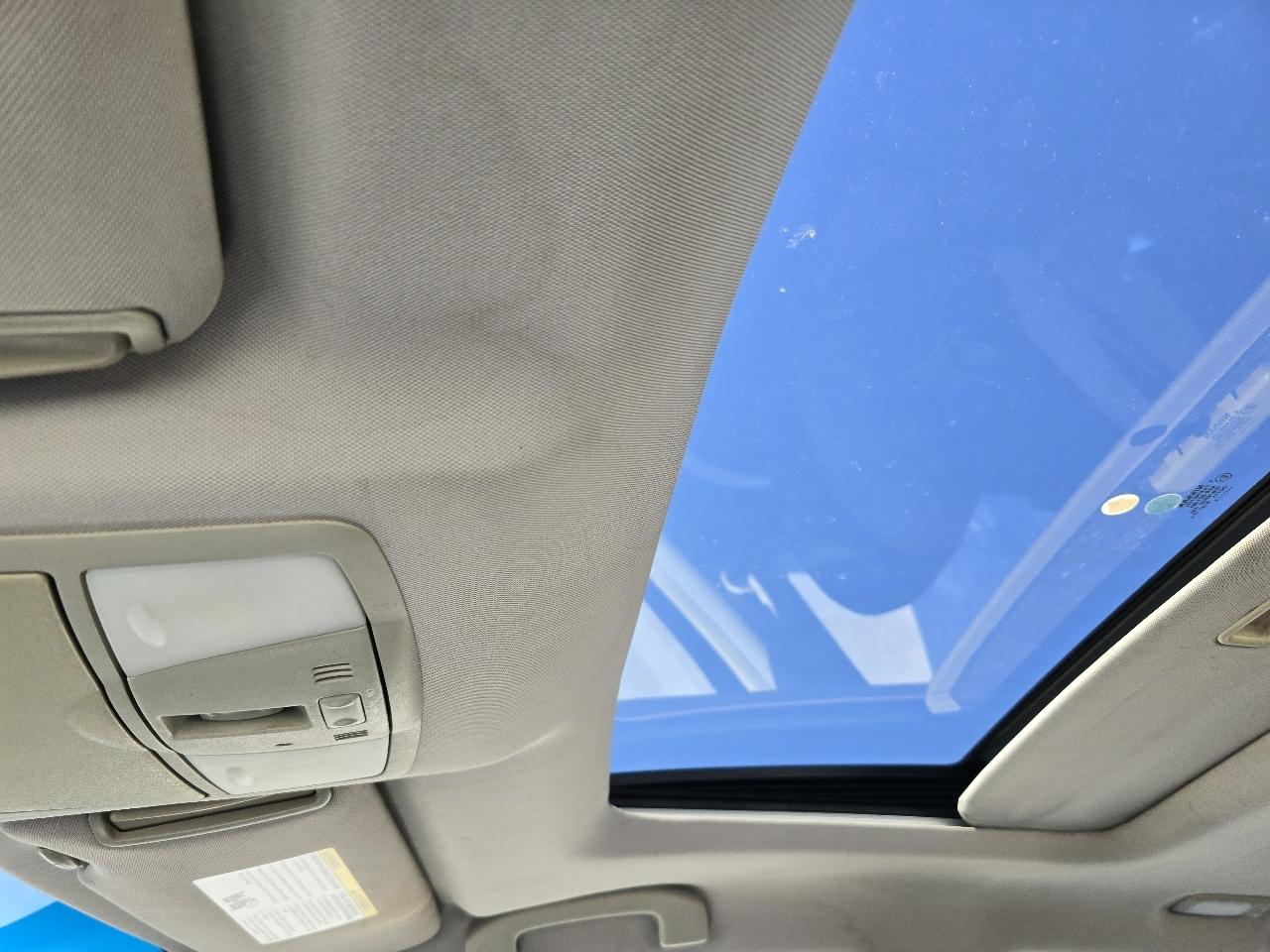 Nissan Maxima S 2012