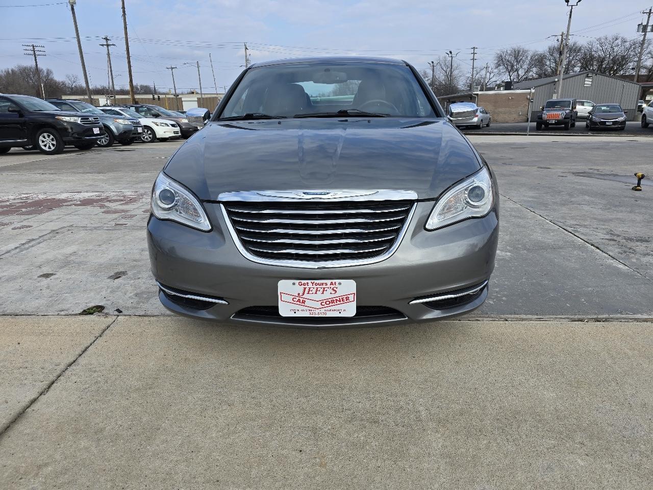 Chrysler 200 Limited 2013