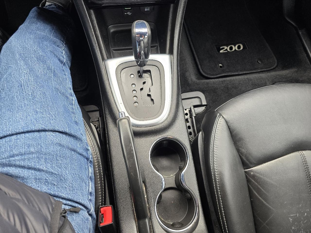 Chrysler 200 Limited 2013