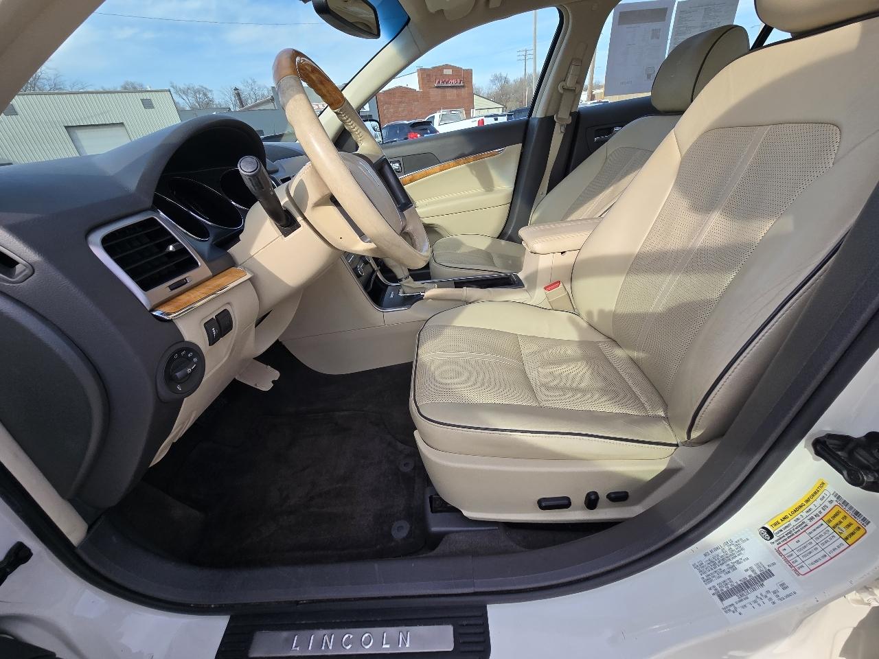 Lincoln MKZ AWD 2012