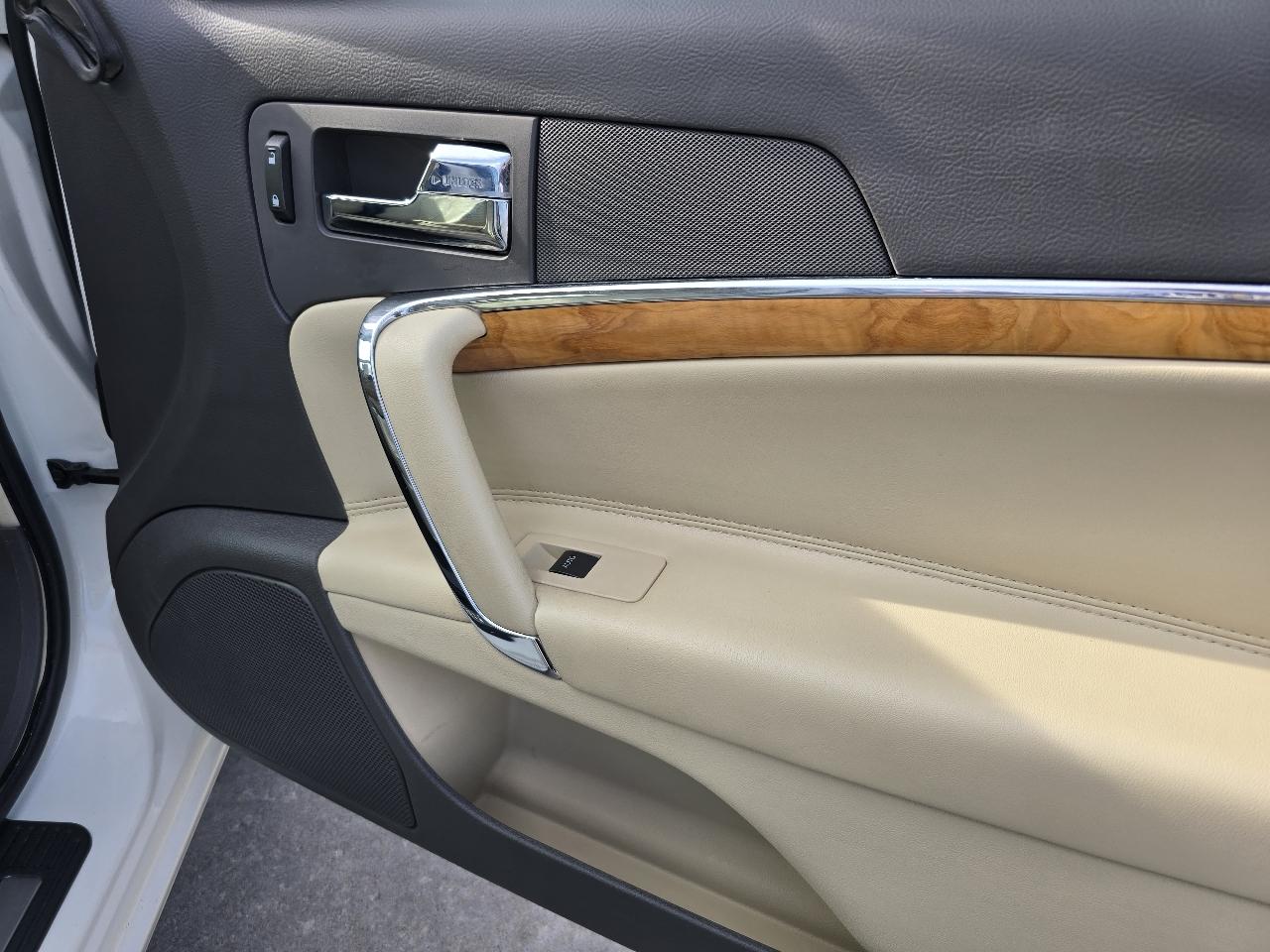 Lincoln MKZ AWD 2012