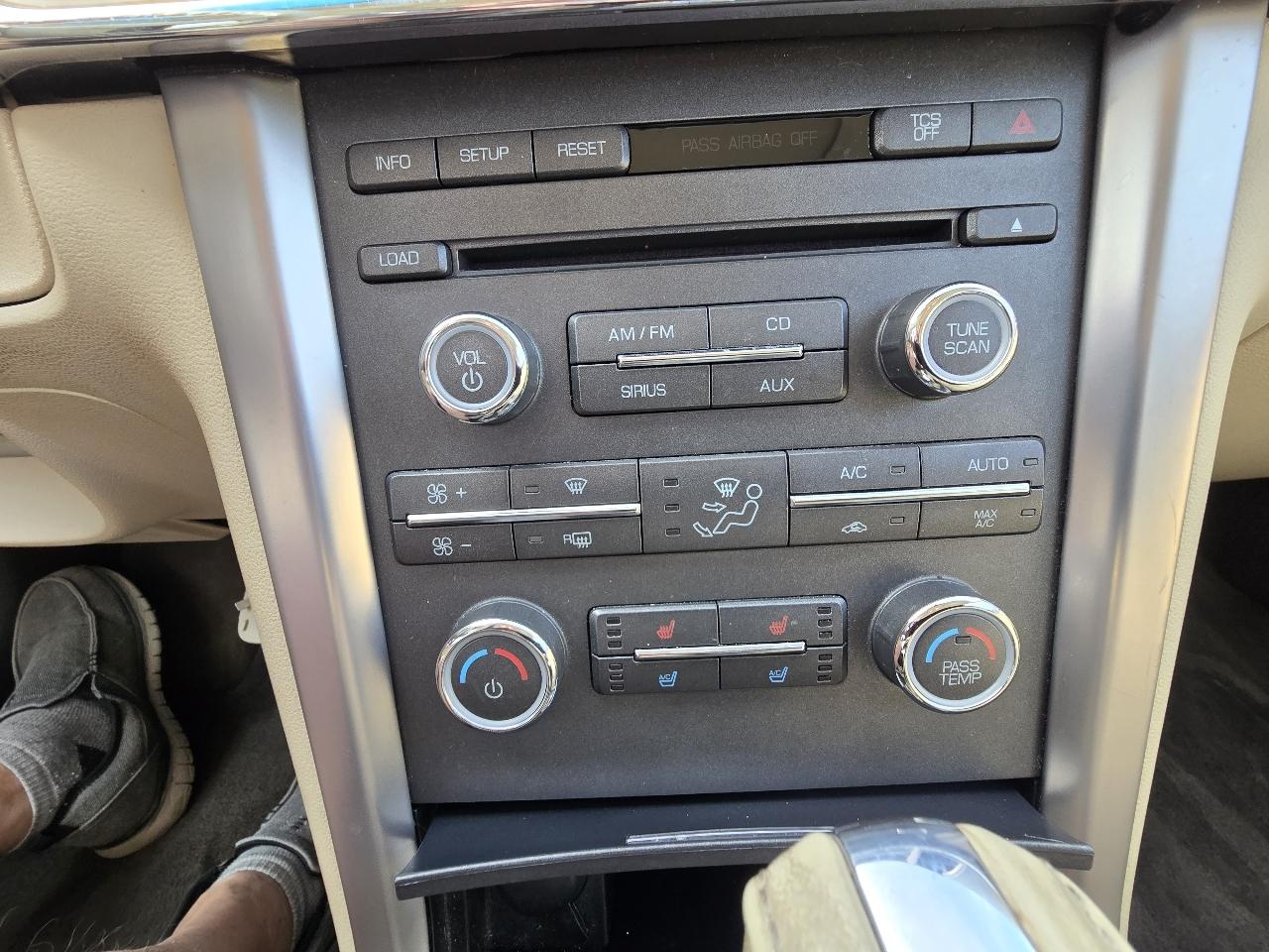 Lincoln MKZ AWD 2012