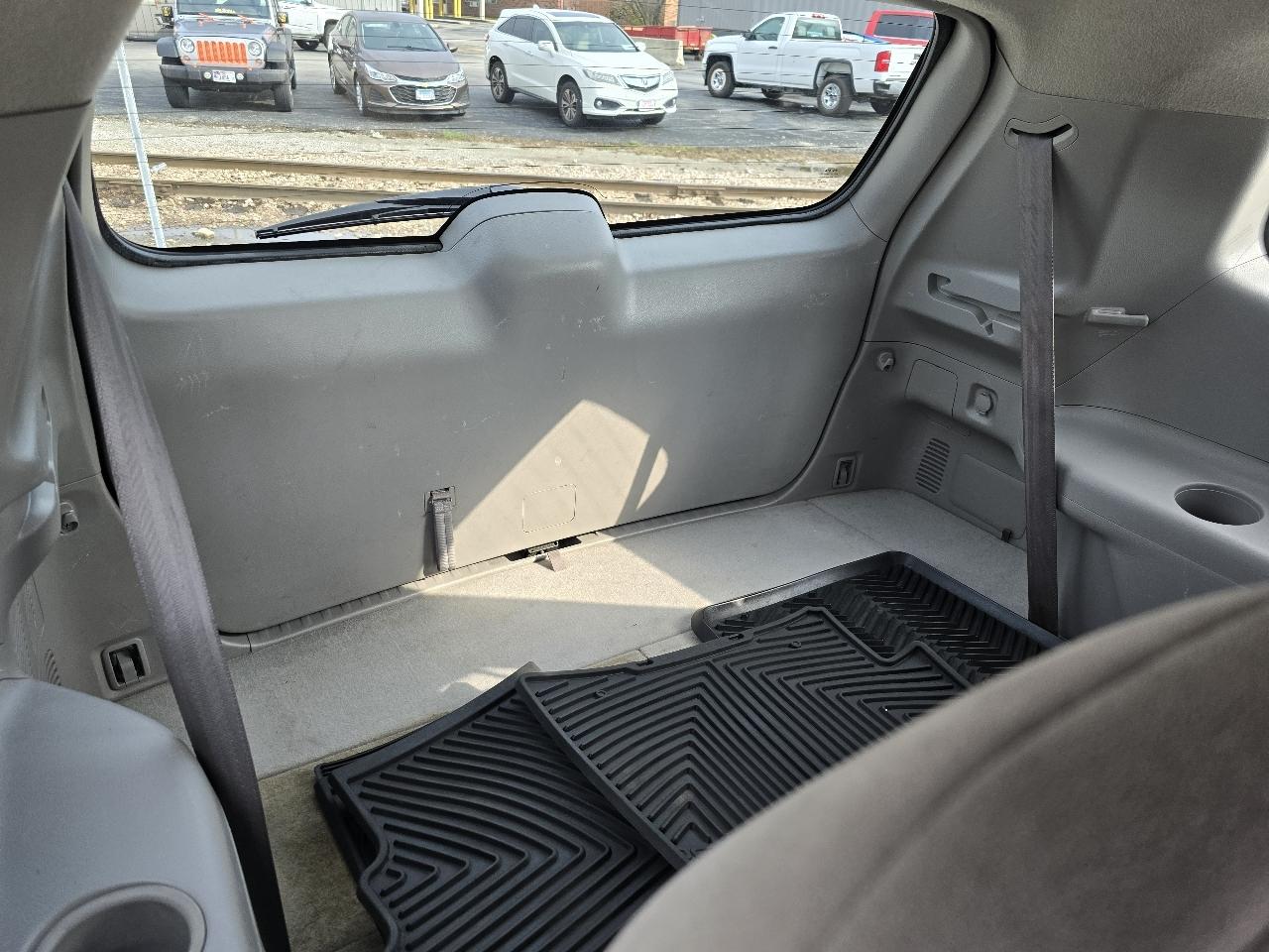 Toyota Highlander Base 2WD I4 2013