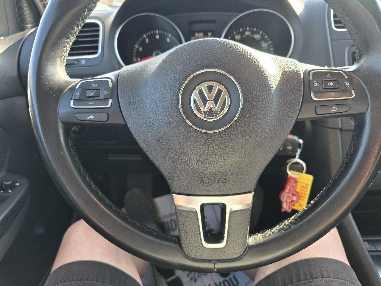 Volkswagen Jetta SportWagen 2.5L SE PZEV 2014