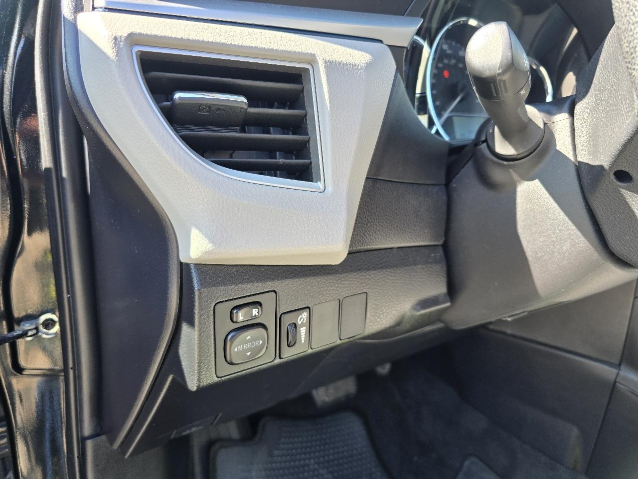 Toyota Corolla LE CVT 2015