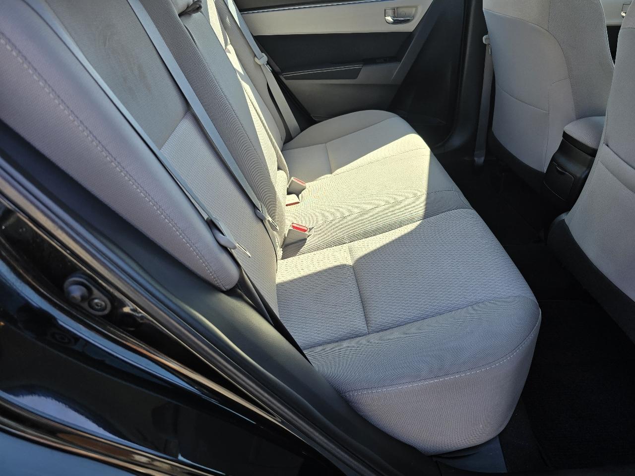 Toyota Corolla LE CVT 2015