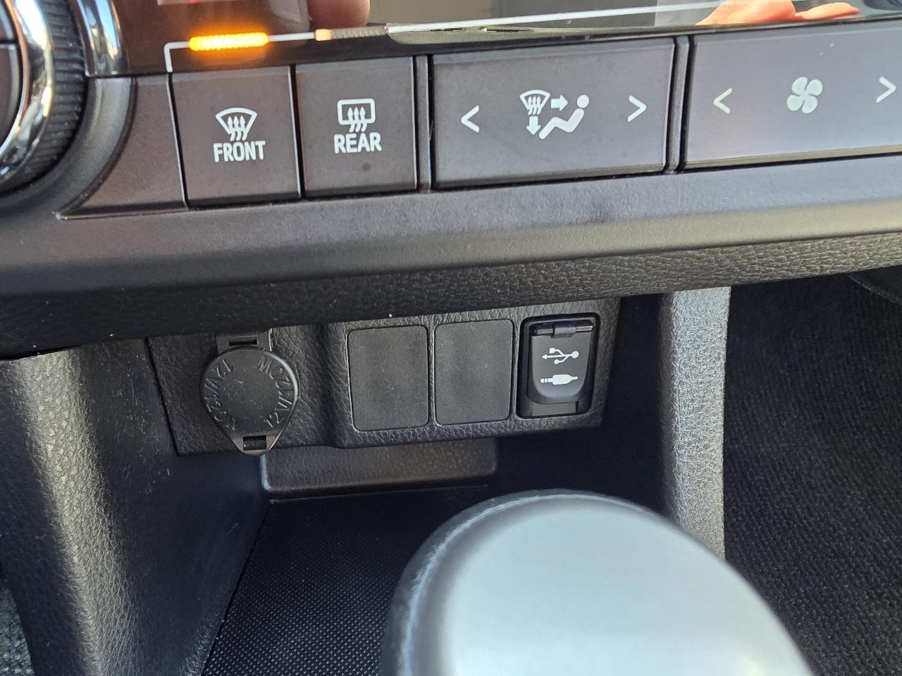 Toyota Corolla LE CVT 2015