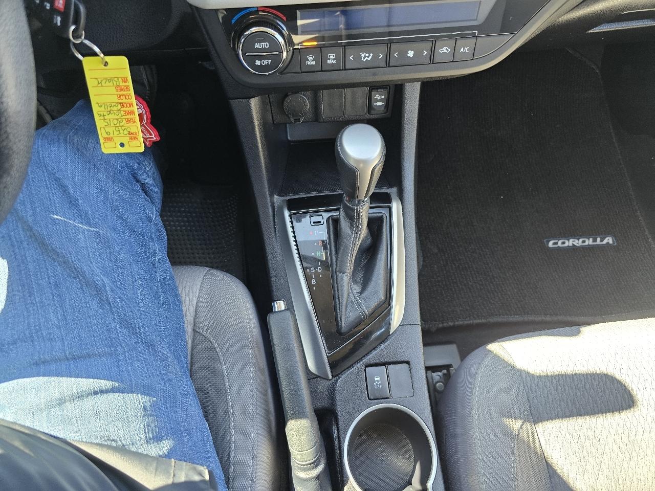 Toyota Corolla LE CVT 2015