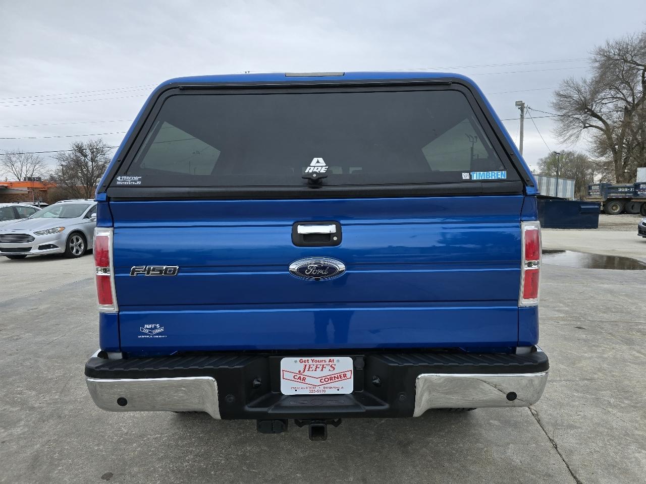 View vehicle photo 4