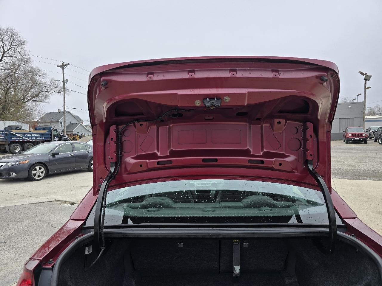 Saturn ION Sedan 2 2004