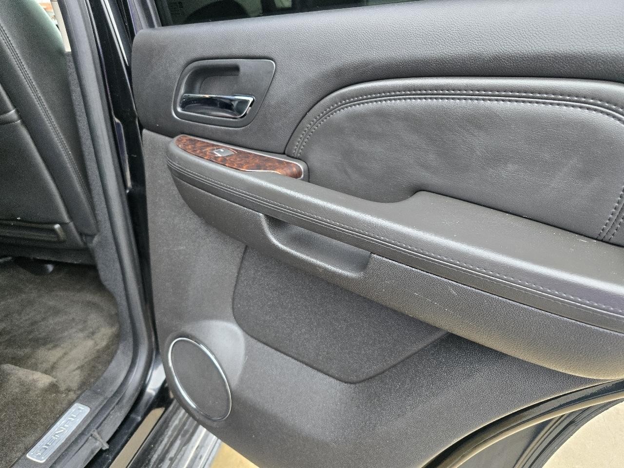 GMC Yukon Denali 2WD 2011