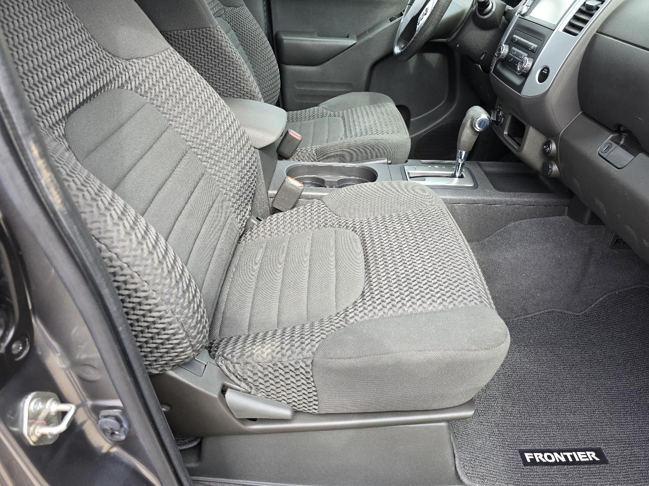 Nissan Frontier SV King Cab 4WD at 2019