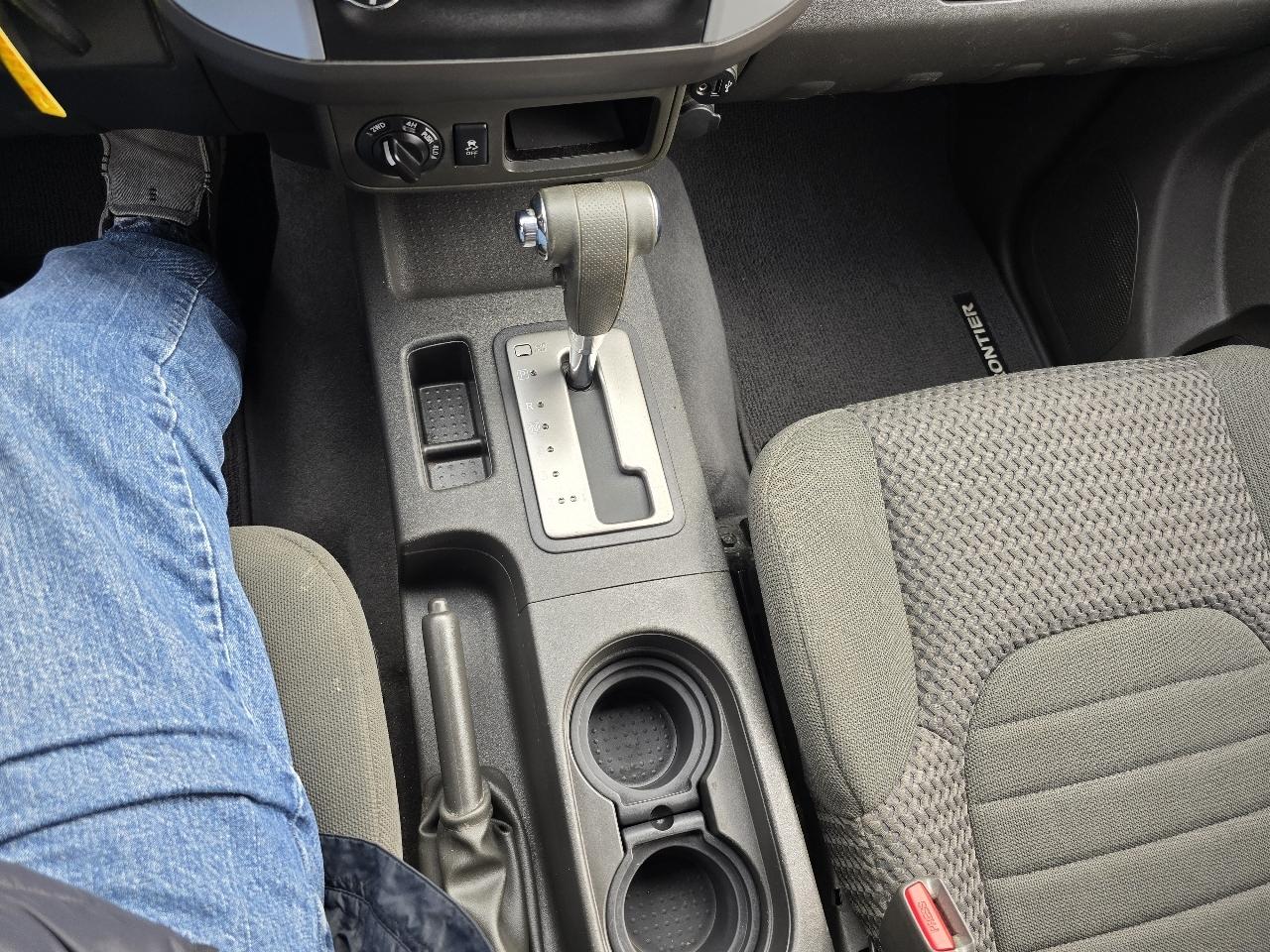 Nissan Frontier SV King Cab 4WD at 2019