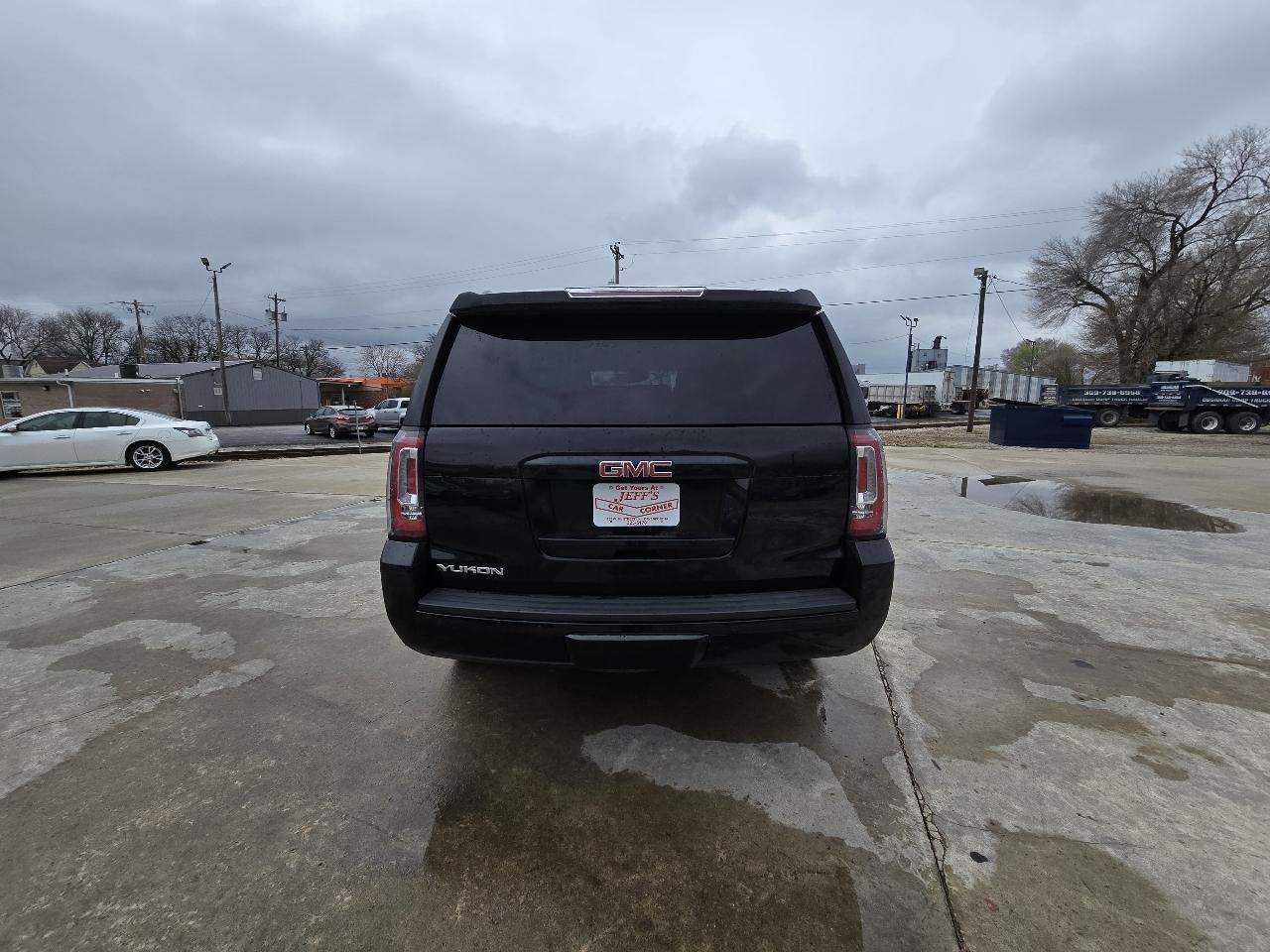 GMC Yukon SLT 4WD 2015