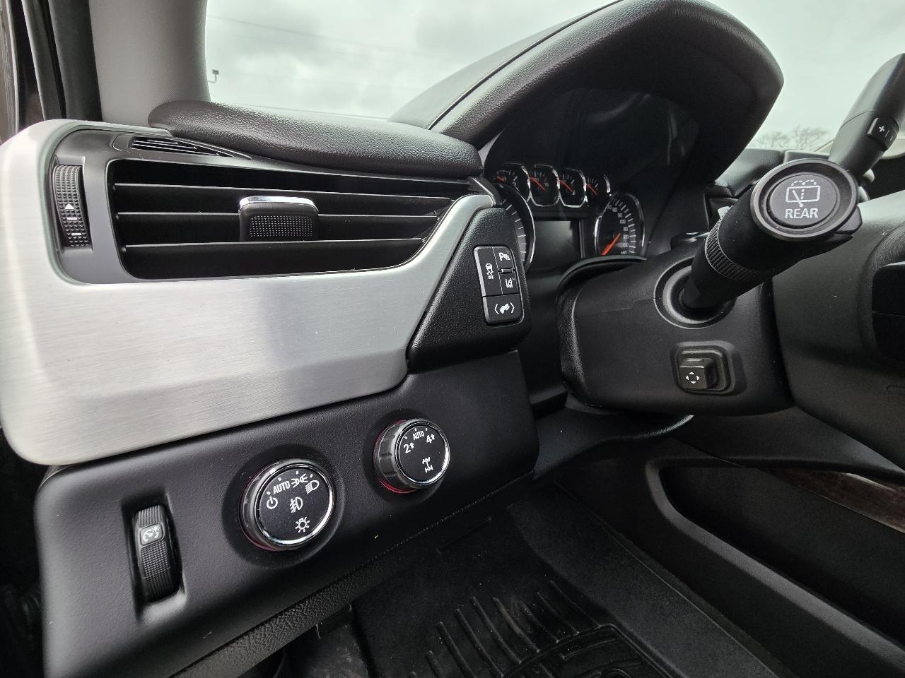 GMC Yukon SLT 4WD 2015