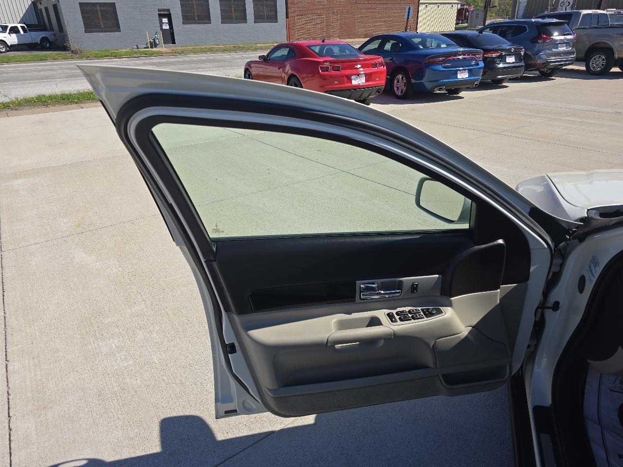 Lincoln LS 4dr Sdn V6 Auto 2003