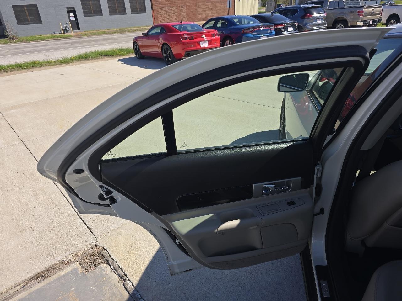 Lincoln LS 4dr Sdn V6 Auto 2003