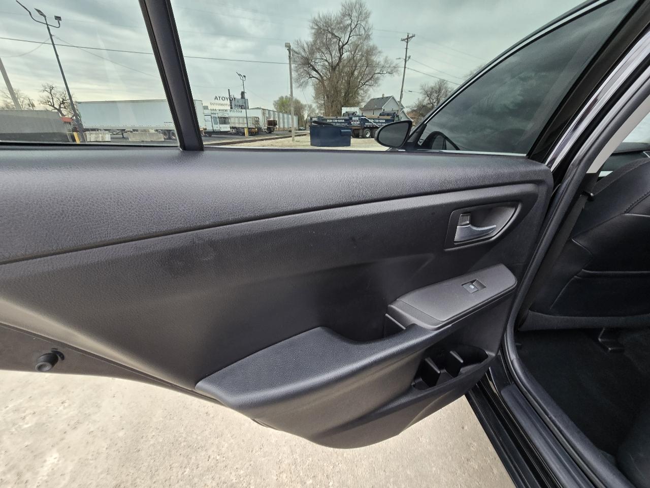 Toyota Camry SE 2016