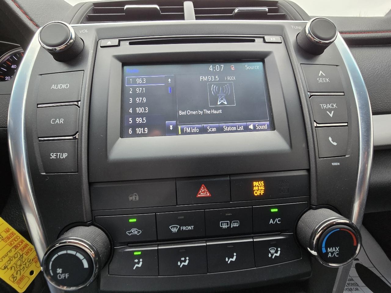 Toyota Camry SE 2016