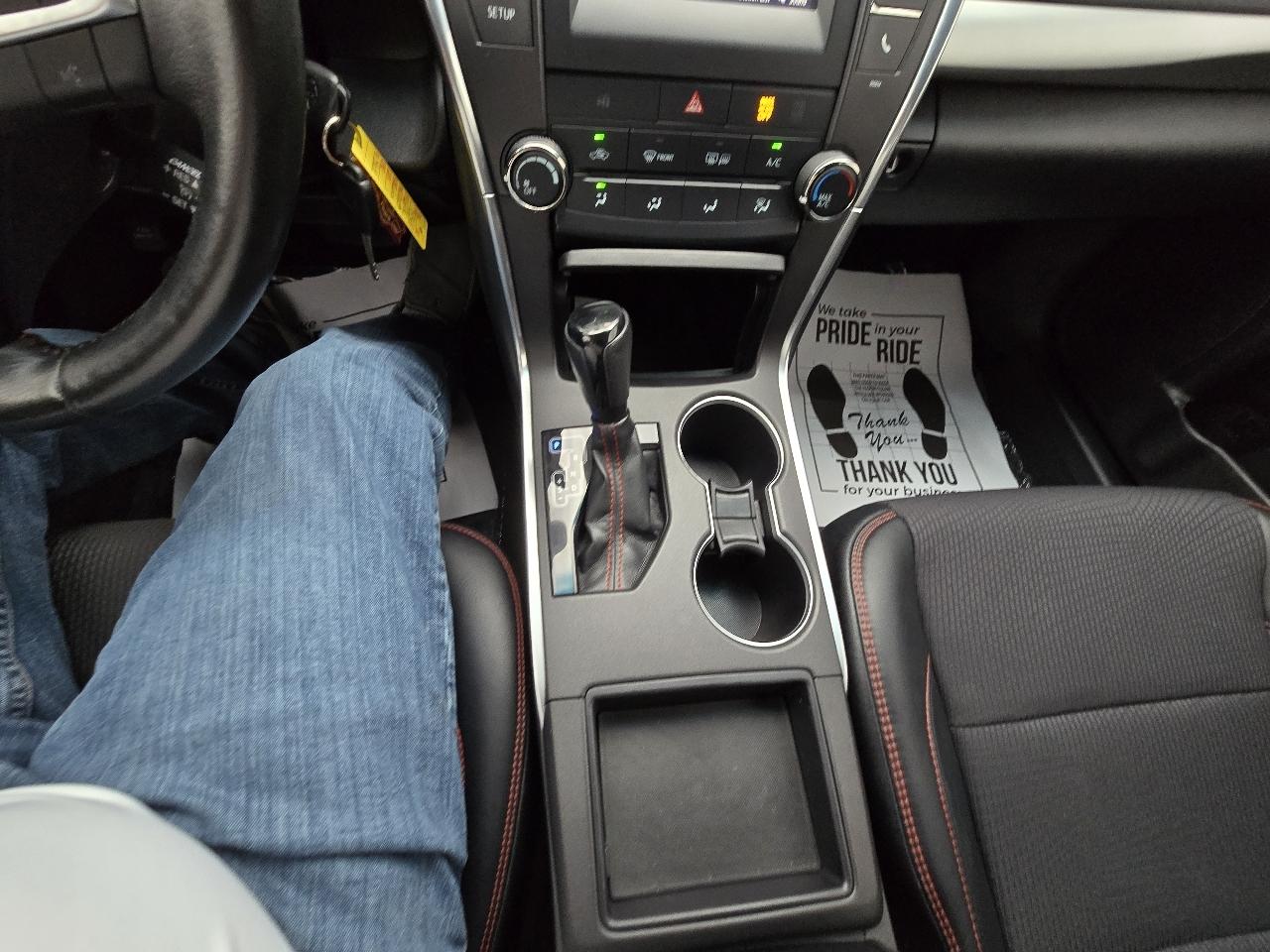 Toyota Camry SE 2016