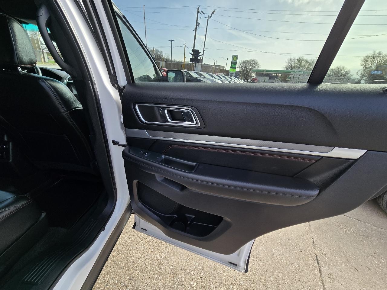 Ford Explorer Sport 4WD 2019