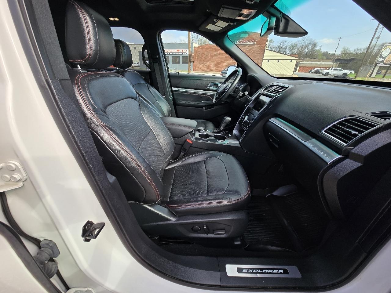 Ford Explorer Sport 4WD 2019