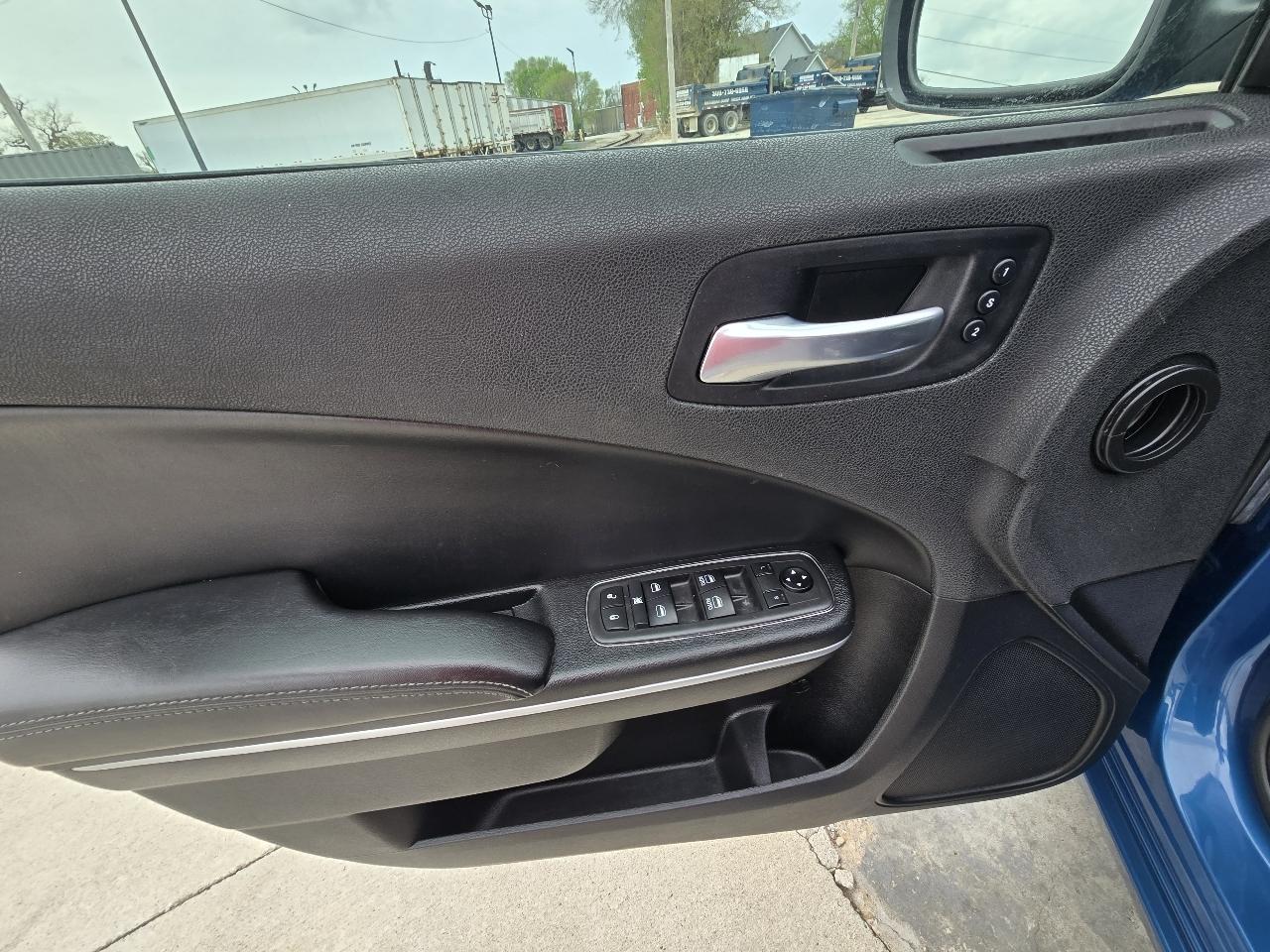 Dodge Charger SXT 2021