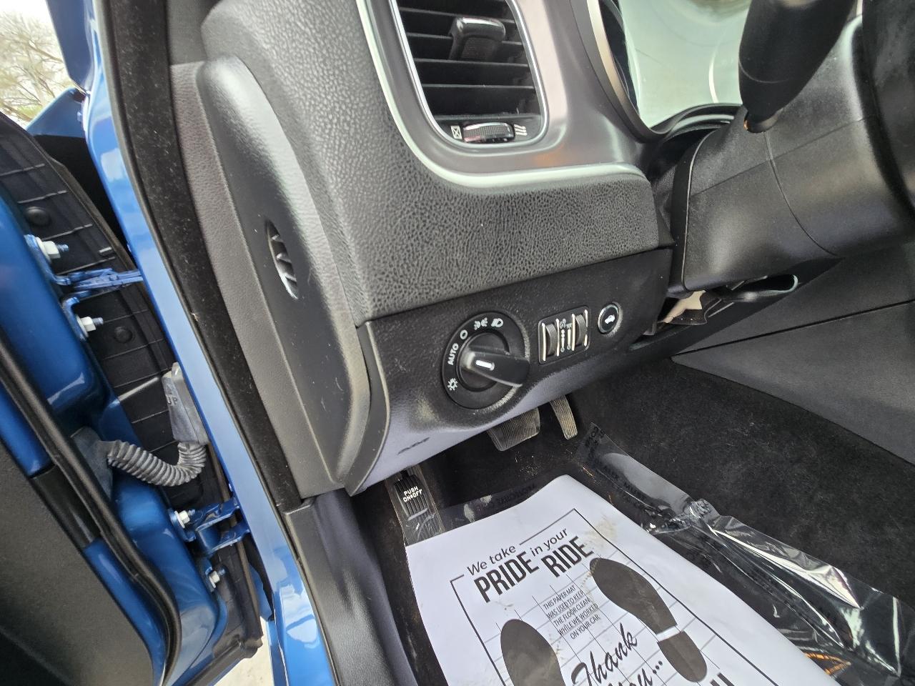 Dodge Charger SXT 2021