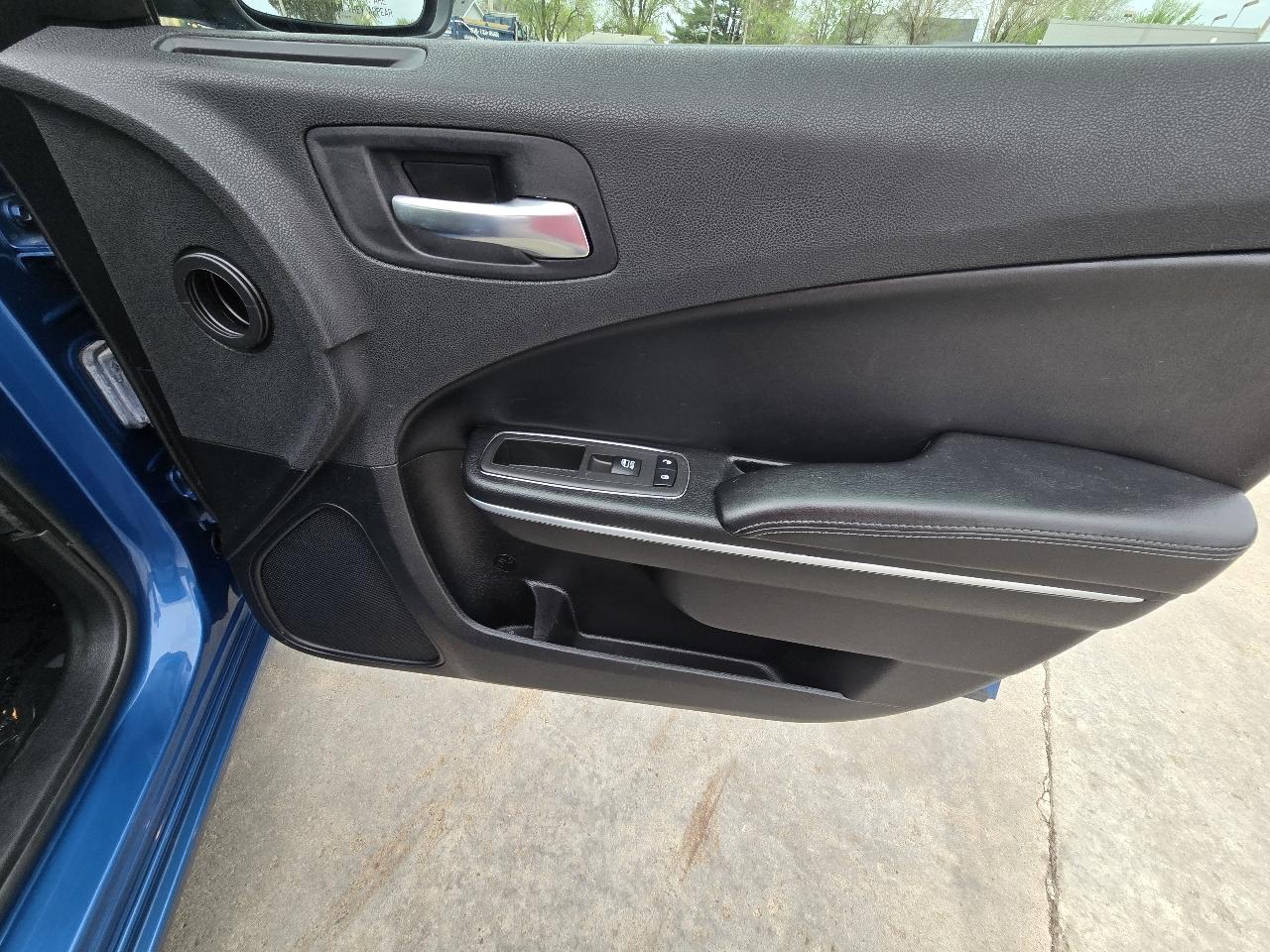 Dodge Charger SXT 2021