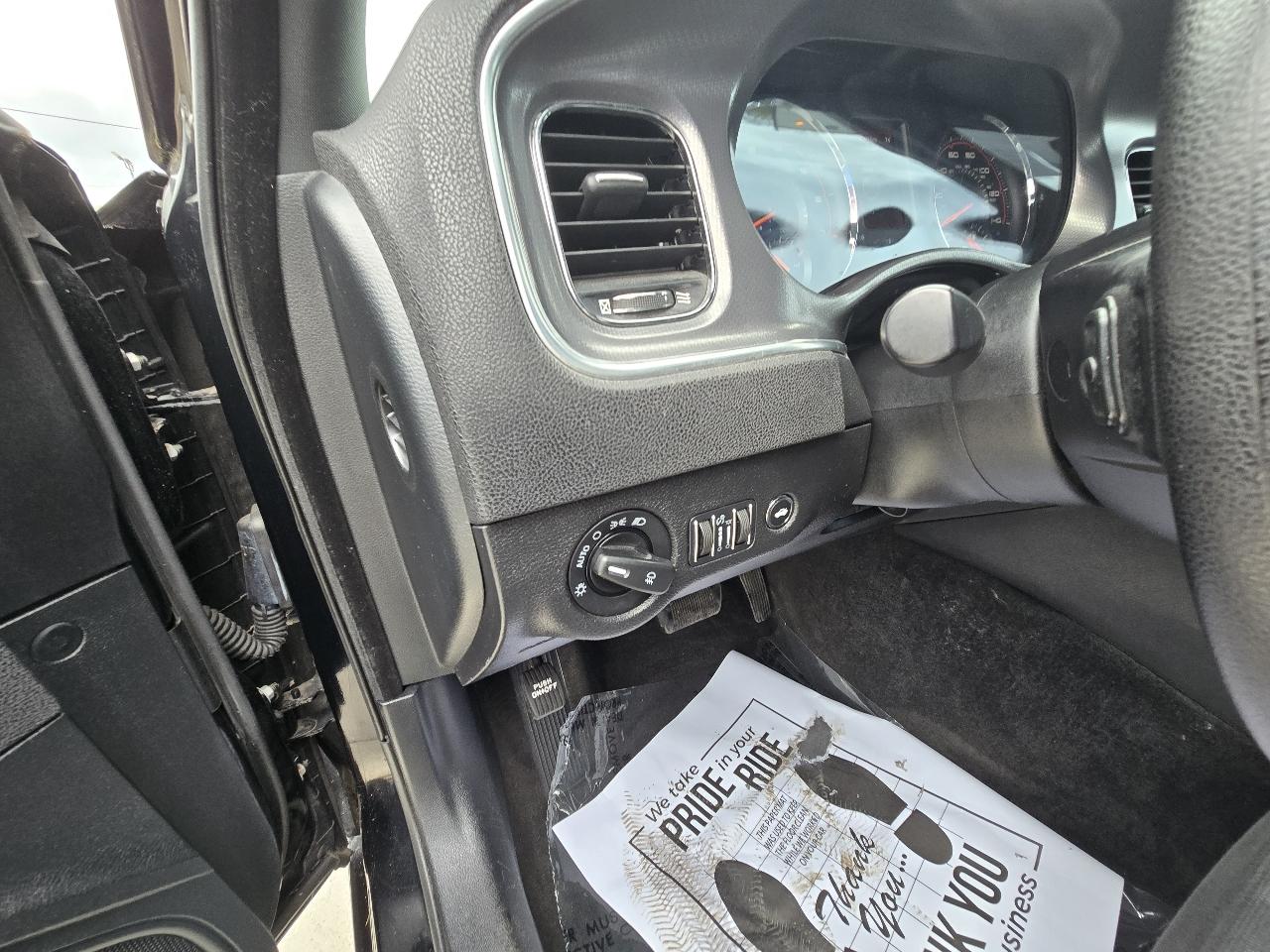 Dodge Charger SE 2012