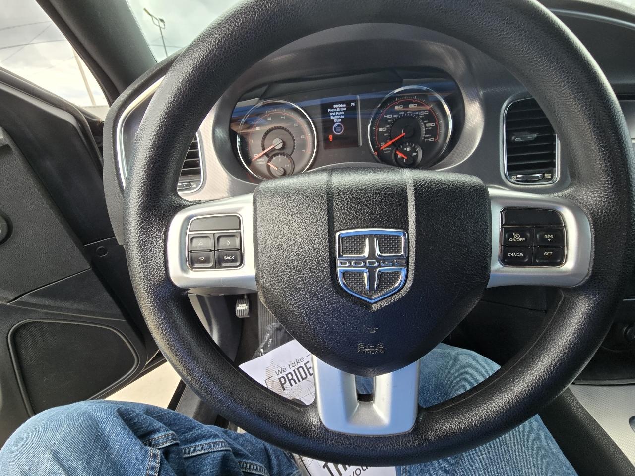 Dodge Charger SE 2012