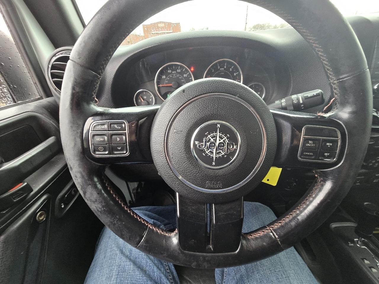 Jeep Wrangler Unlimited Sahara 4WD 2012