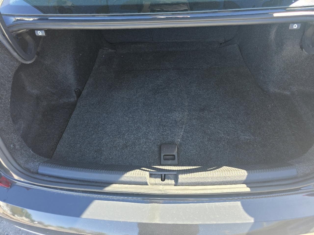 Volkswagen Passat Sedan  2018