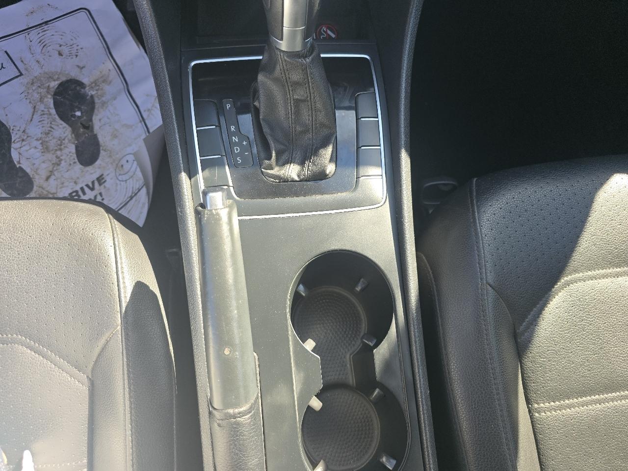 Volkswagen Passat Sedan  2018