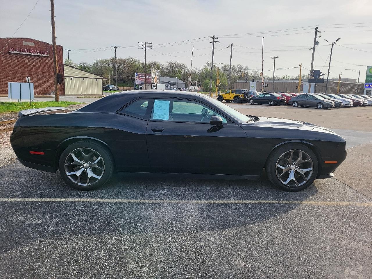 Dodge Challenger SXT 2015