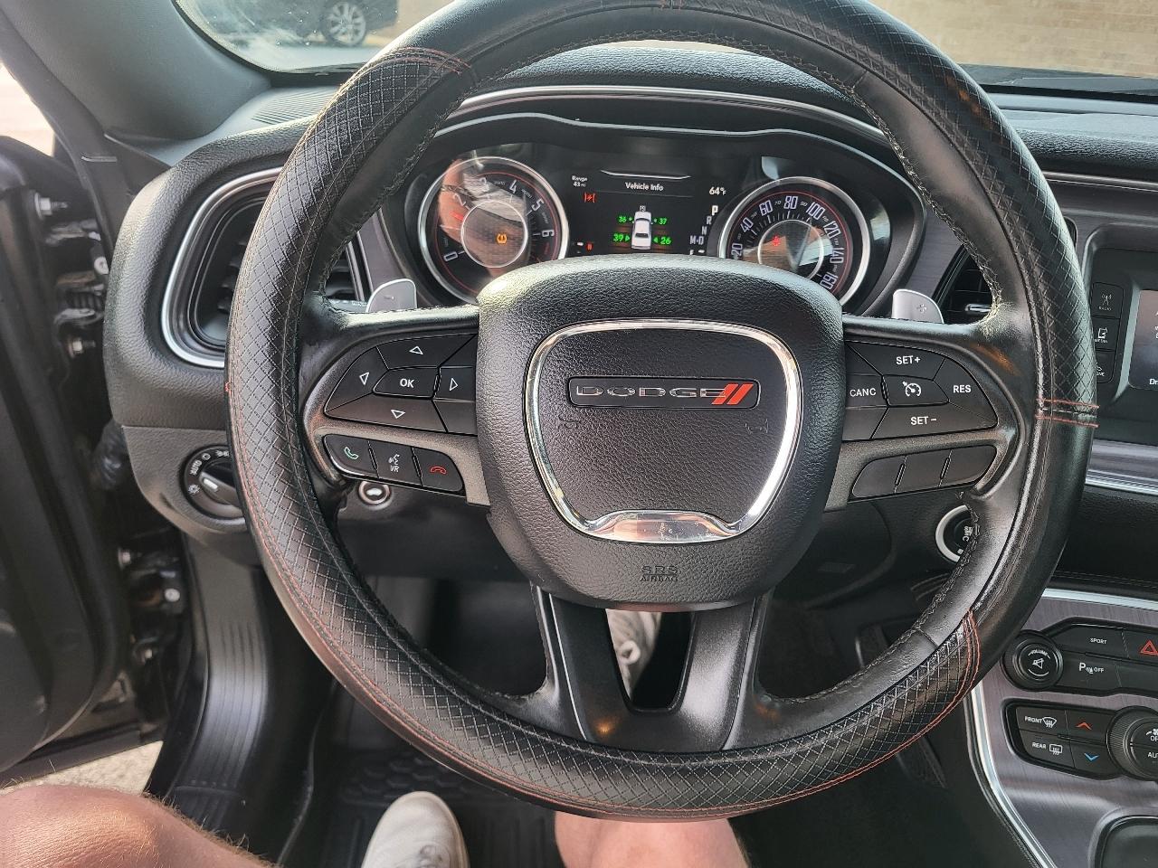 Dodge Challenger SXT 2015