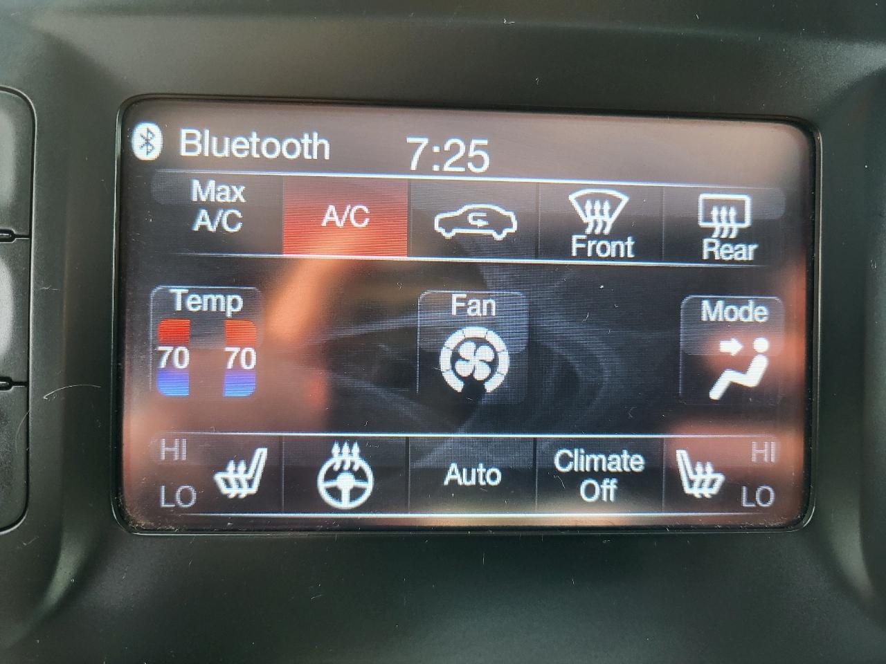 Dodge Challenger SXT 2015