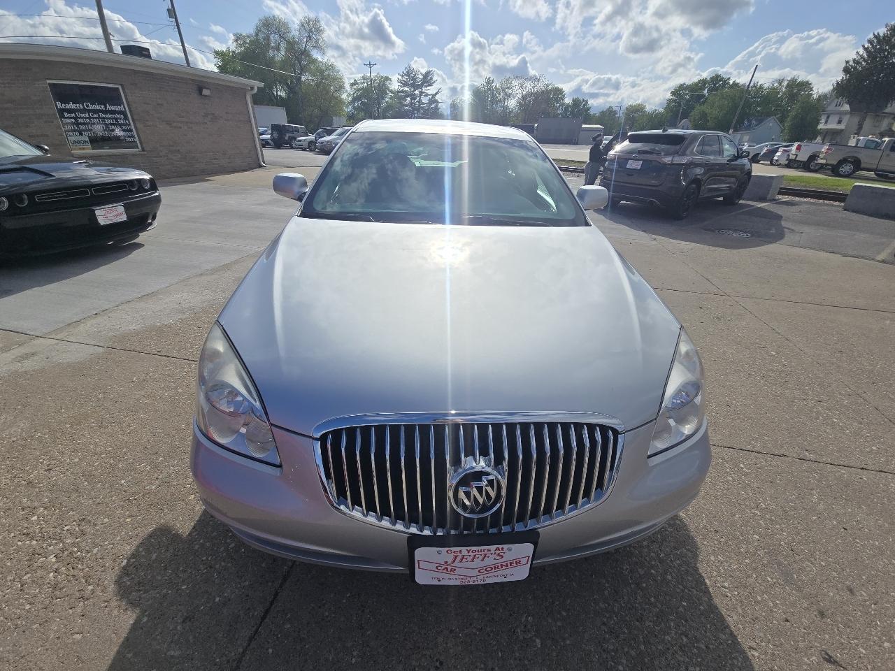 Buick Lucerne CXL 2011