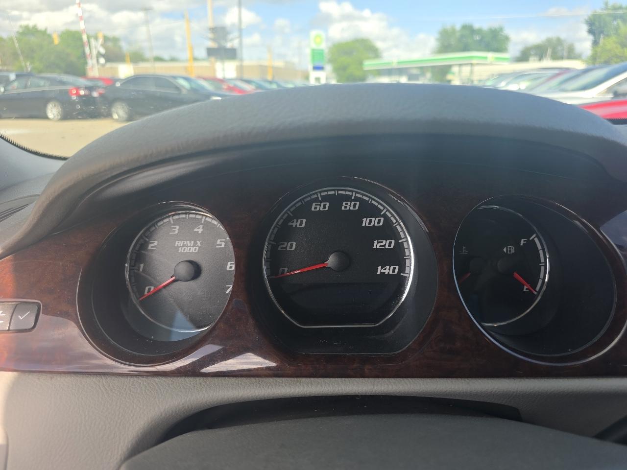 Buick Lucerne CXL 2011