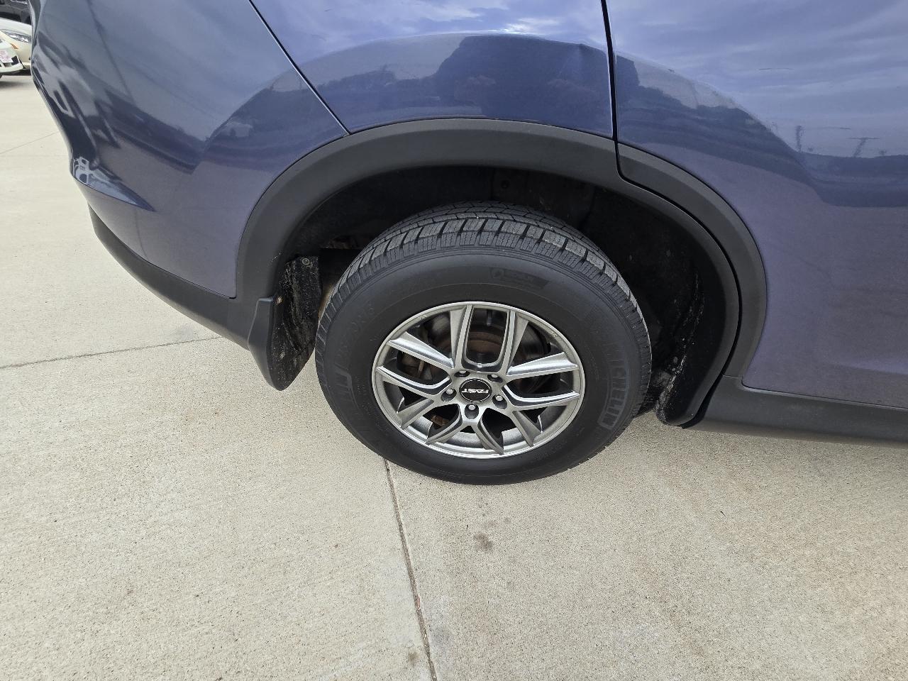 Honda CR-V LX 4WD 5-Speed AT 2013