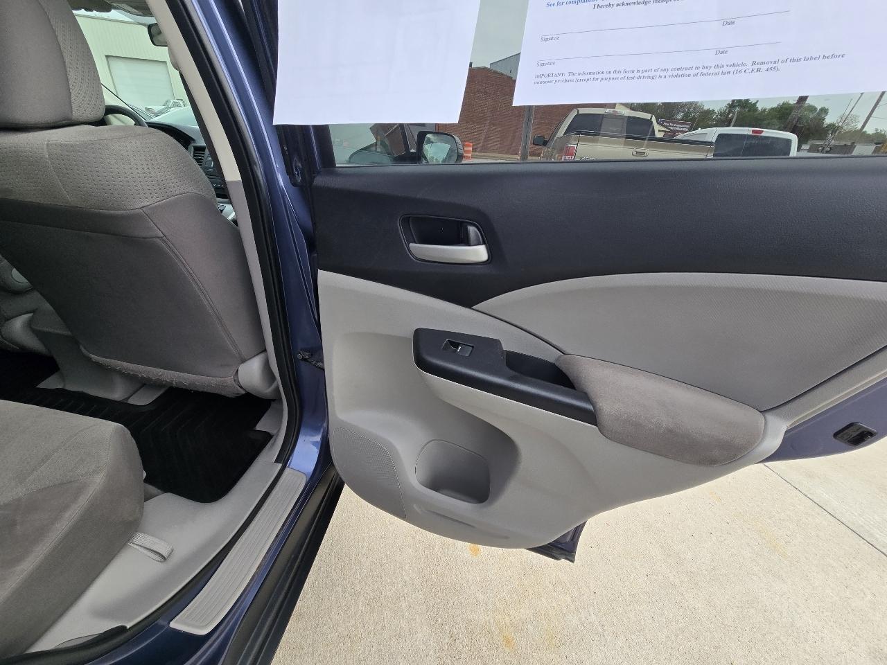 Honda CR-V LX 4WD 5-Speed AT 2013
