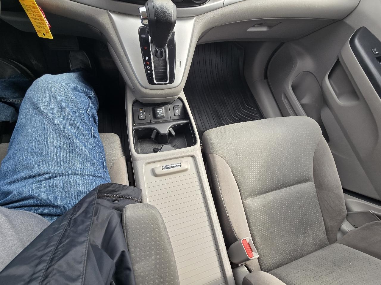 Honda CR-V LX 4WD 5-Speed AT 2013