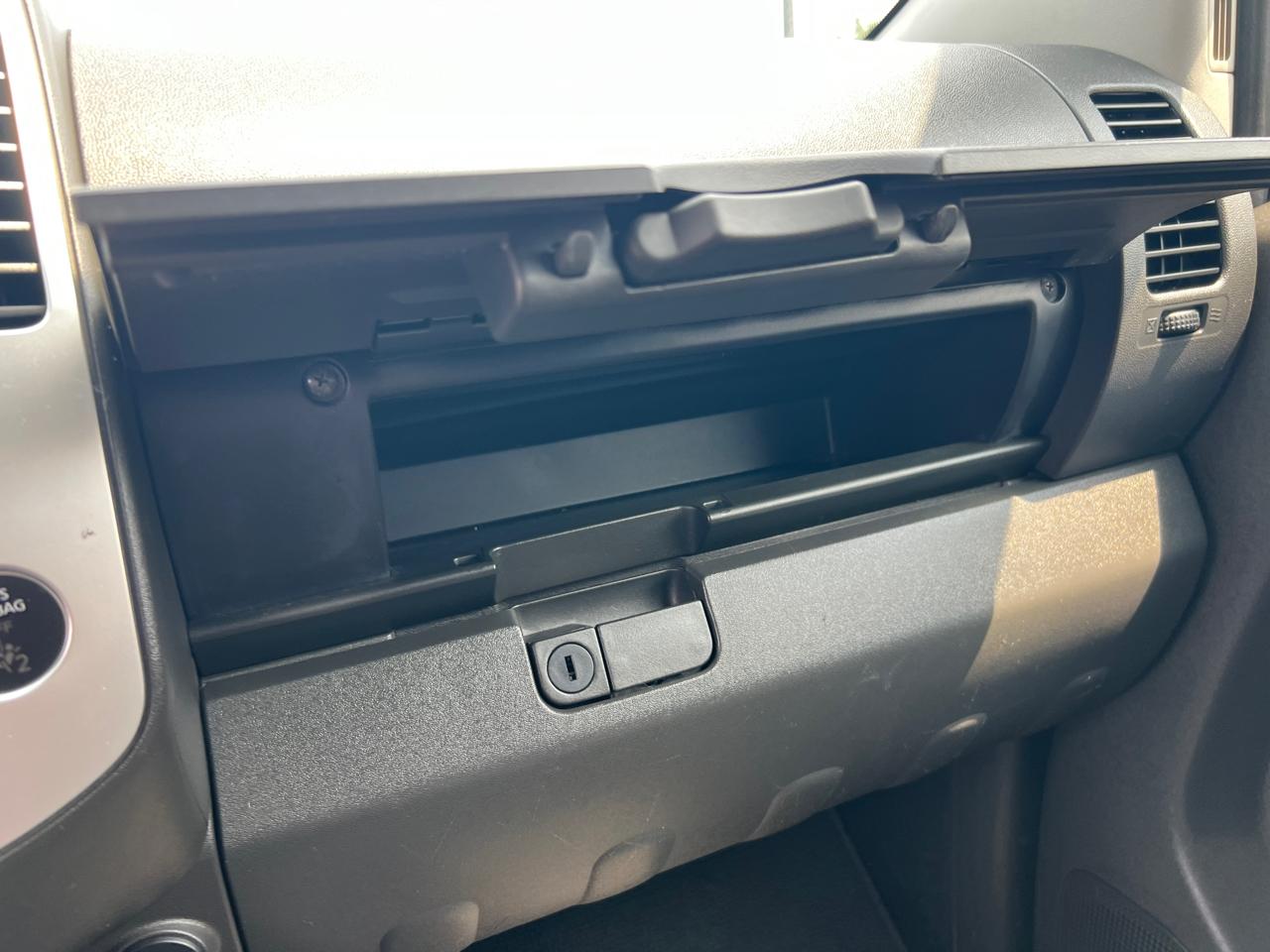 Nissan Frontier PRO-4X Crew Cab 4WD 2012